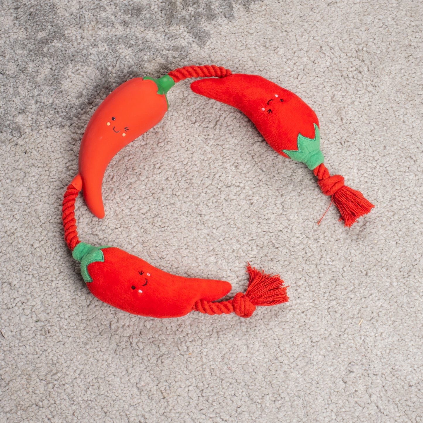 Fuzzl Tugga Chilis Dog Toy - Rope Latex and Plush Dog and Puppy